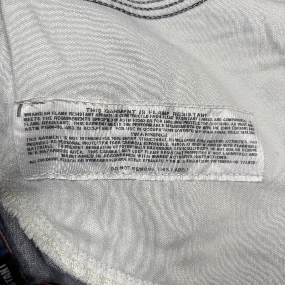 Wrangler FR Jeans Mens 40x32 Blue Relaxed Fit Flame Resistant NFPA 2112 Workwear - Picture 7 of 13